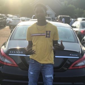 Meet your Posher, Devin